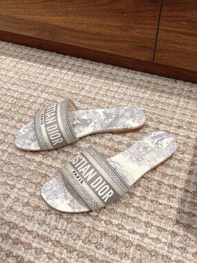 🍄🍄Dior slippers • Women's monogram embroidered leather-soled slippers🍄🍄